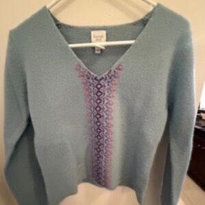 Garnet Hill V-Neck Lambswool Sweater